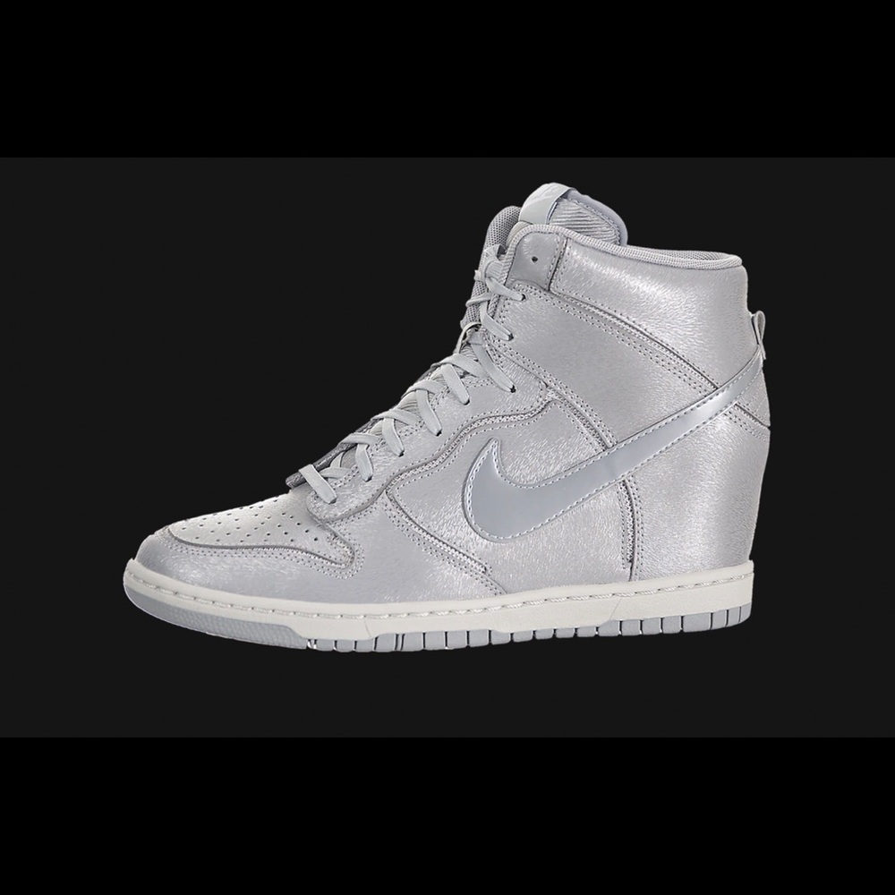 Nike Sky High Dunk Cut Out Premium in Wolf Grey ~ NWOB ~ SIZE 9